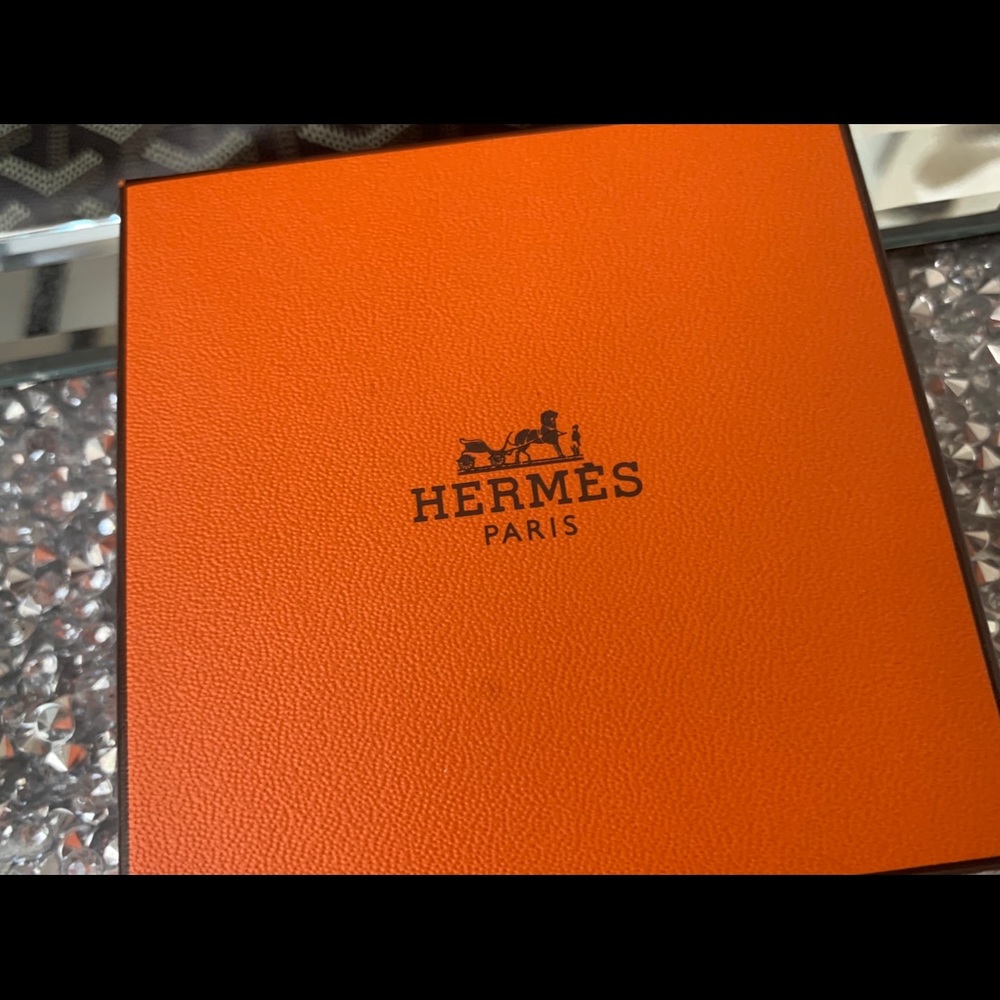 Hermès Enamel Narrow Clic Clac H Bracelet PM .
